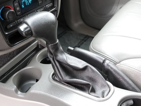 Used 2002 Chevrolet TrailBlazer LT w/ Preferred Equipment Group AWD/4WD image 77