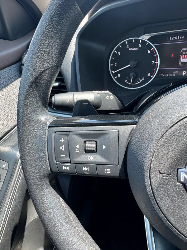 Used 2023 Nissan Rogue SV AWD/4WD image 21