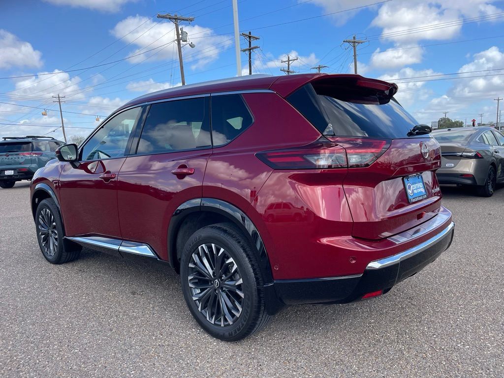 Certified 2024 Nissan Rogue Platinum FWD image 5