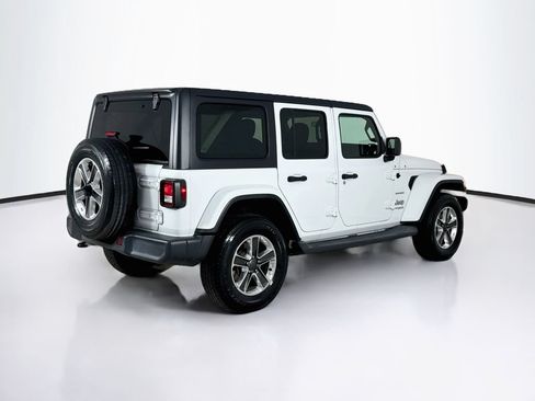 Used 2019 Jeep Wrangler Unlimited Sahara AWD/4WD image 8