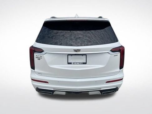 Used 2024 Cadillac XT6 Premium Luxury w/ Technology Package AWD/4WD image 8