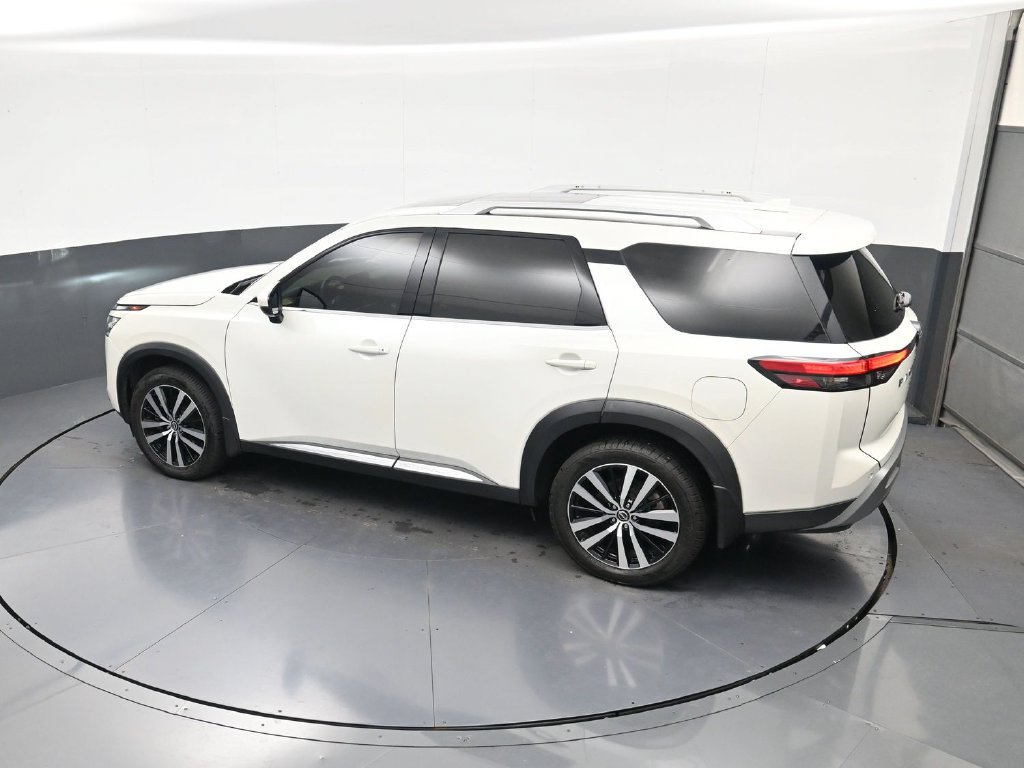 Certified 2023 Nissan Pathfinder Platinum FWD image 32