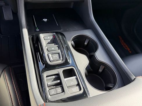 Certified 2025 Honda Pilot TrailSport image 59