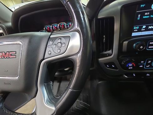 Used 2017 GMC Sierra 1500 SLE image 28