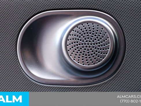 Used 2025 Hyundai Elantra SE image 40