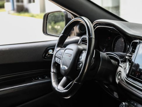 Used 2022 Dodge Durango R/T RWD image 21