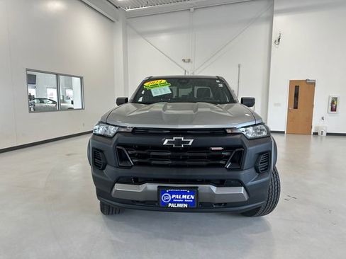 Used 2024 Chevrolet Colorado Trail Boss w/ Advanced Trailering Package AWD/4WD image 3