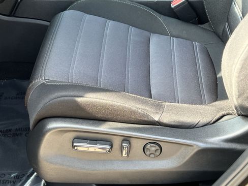 Used 2018 Honda CR-V EX image 19