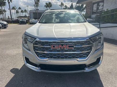 Used 2022 GMC Terrain Denali image 3