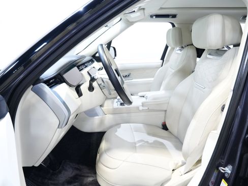 Used 2023 Land Rover Range Rover SV AWD/4WD image 32