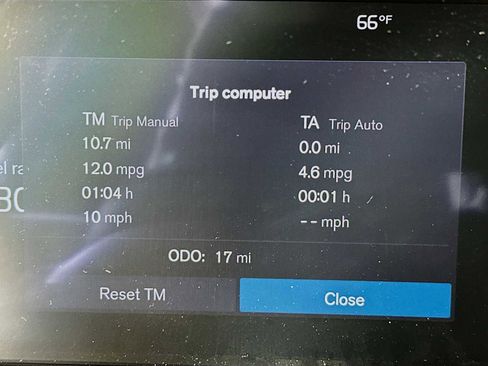 New 2026 Volvo XC40 B5 Ultra w/ Climate Package image 12