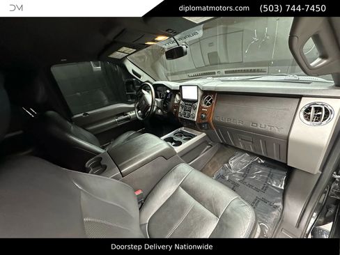 Used 2013 Ford F250 Lariat w/ Lariat Interior Pkg image 15