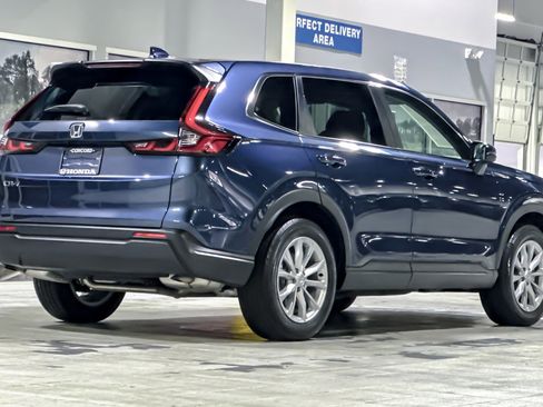 Certified 2025 Honda CR-V EX image 8