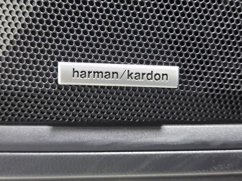 Used 2025 Subaru Outback Limited image 25