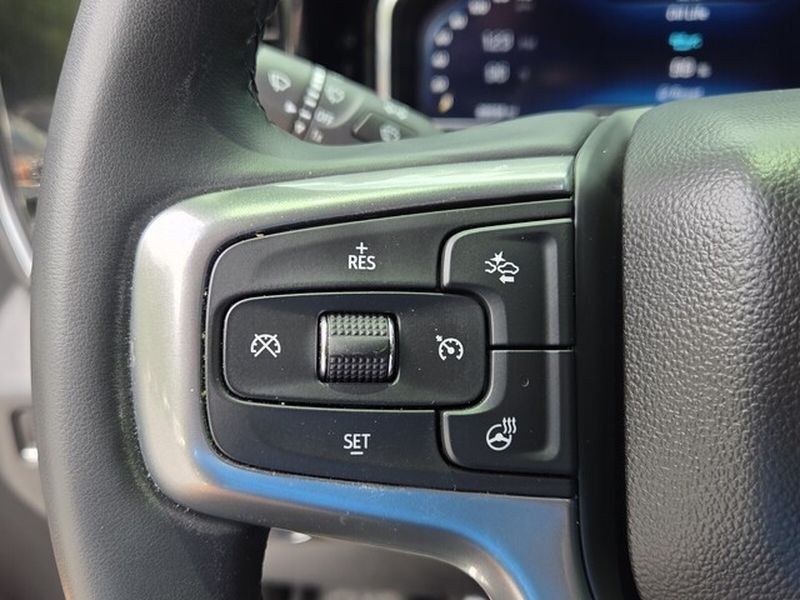 Used 2024 Chevrolet Silverado 1500 LT AWD/4WD image 28