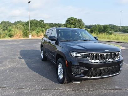 Used 2024 Jeep Grand Cherokee Laredo