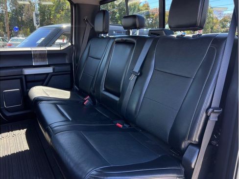 Used 2019 Ford F250 Lariat w/ Lariat Ultimate Package AWD/4WD image 9