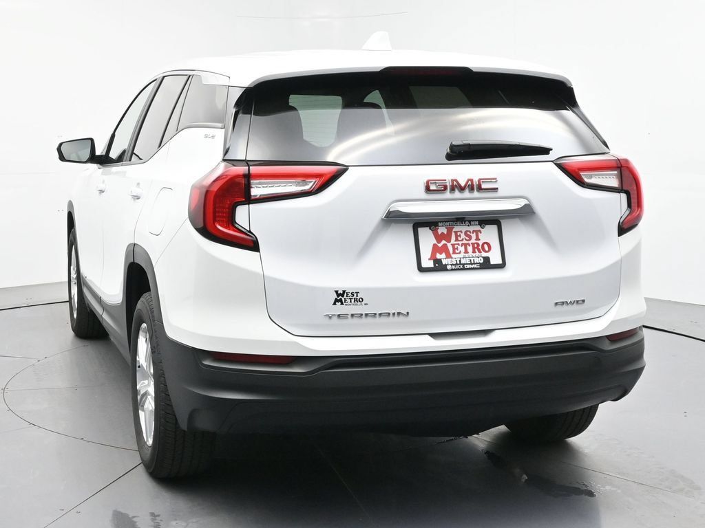Used 2024 GMC Terrain SLE AWD/4WD image 25