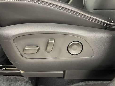 Certified 2025 Chevrolet Silverado EV LT AWD/4WD image 12