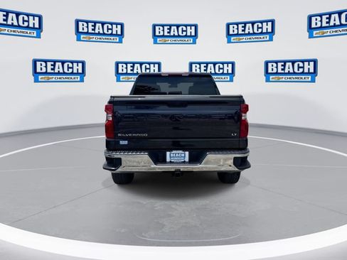 Used 2024 Chevrolet Silverado 1500 LT AWD/4WD image 7