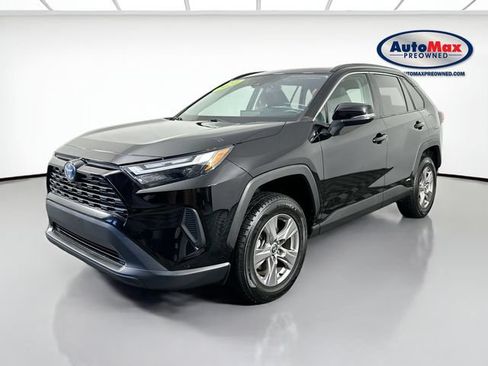 Used 2024 Toyota RAV4 XLE w/ Convenience Package AWD/4WD image 5