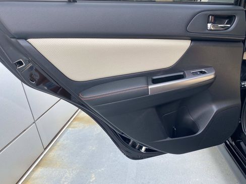 Used 2016 Subaru Crosstrek 2.0i Limited AWD/4WD image 12