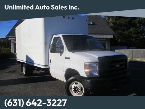 Used 2019 Ford E-450 and Econoline 450 Super Duty image 1