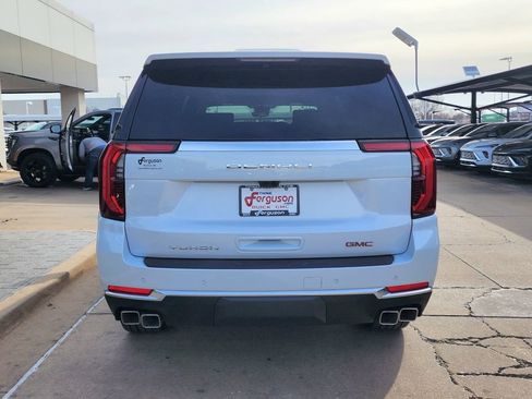 New 2026 GMC Yukon XL Denali w/ Denali Reserve Package AWD/4WD image 3