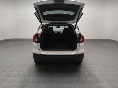 Used 2022 GMC Terrain SLE w/ Driver Convenience Package image 29