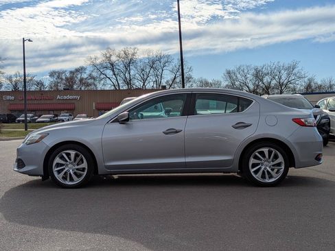 Used 2017 Acura ILX FWD image 8