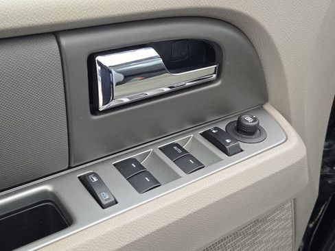 Used 2011 Ford Expedition XLT w/ HD Trailer Tow Pkg image 21