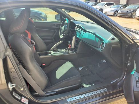 Used 2014 Scion FR-S RWD image 19