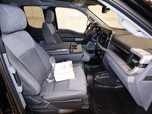 New 2026 Ford F550 4x4 Supercab Super Duty w/ XLT Value Package image 14