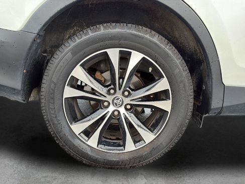 Used 2015 Toyota RAV4 Limited w/ Technology Package AWD/4WD image 23