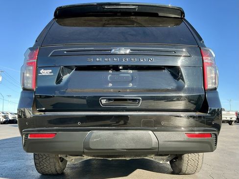 Used 2023 Chevrolet Suburban Z71 w/ Luxury Package image 17