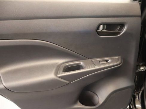 Used 2025 Nissan Versa S w/ Trunk Package image 26