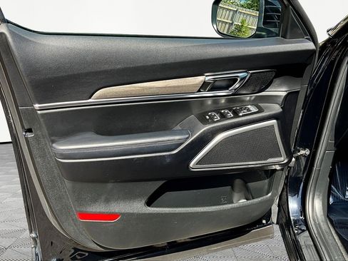 Certified 2022 Kia Telluride EX w/ EX Premium Package FWD image 21