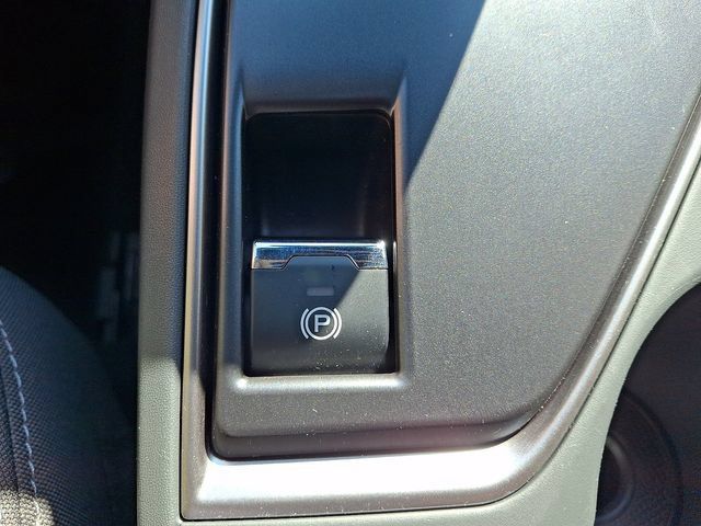 Certified 2024 Subaru Crosstrek 2.0i Premium AWD/4WD image 37