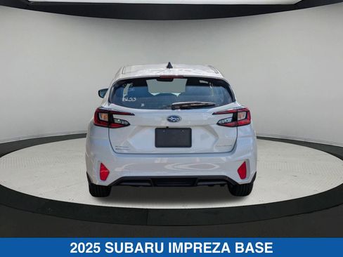 Certified 2025 Subaru Impreza 2.0i image 5