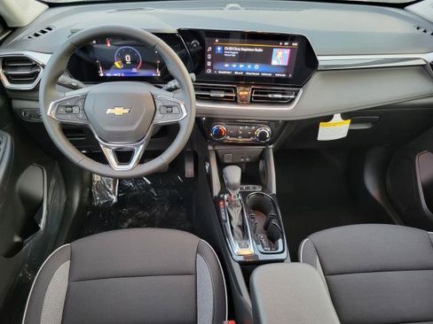 New 2026 Chevrolet TrailBlazer LT w/ LT Cold Weather Package AWD/4WD image 27
