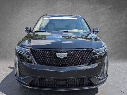 Certified 2023 Cadillac XT6 Sport w/ LPO, ONYX Package AWD/4WD image 8