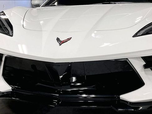 Used 2025 Chevrolet Corvette Stingray Coupe w/ 1LT RWD image 31