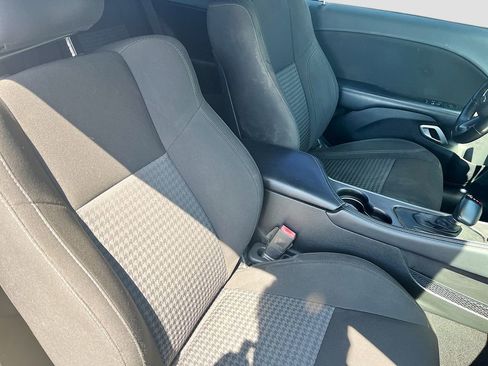 Used 2022 Dodge Challenger R/T w/ Blacktop Package image 25