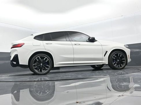 Used 2024 BMW X4 M40i w/ Premium Package image 24