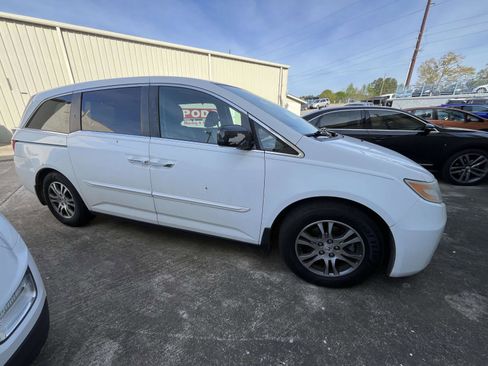 Used 2013 Honda Odyssey EX image 4