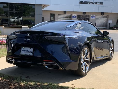 Used 2018 Lexus LC 500 Coupe w/ Sport Package RWD image 10