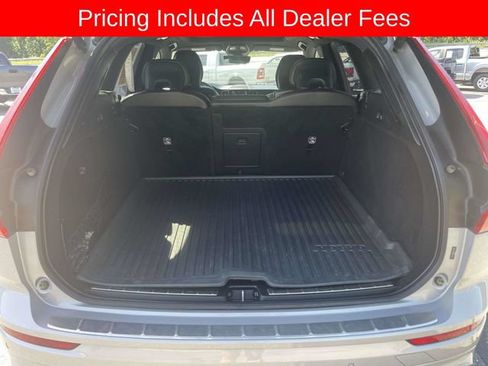 Used 2023 Volvo XC60 B5 Ultimate w/ Climate Package AWD/4WD image 13