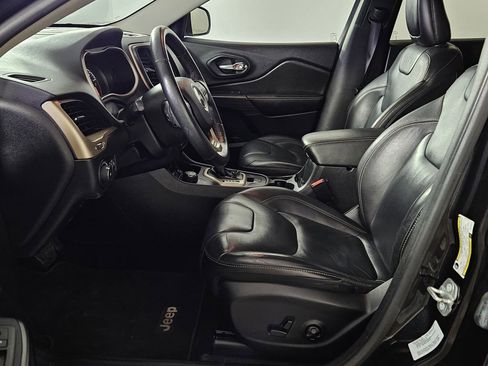Used 2016 Jeep Cherokee Limited image 25
