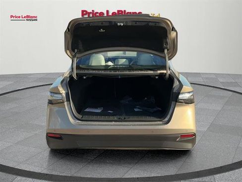 New 2026 Nissan Sentra SL w/ Floor Mat Package FWD image 47