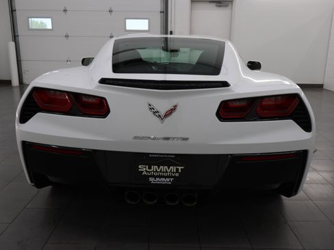 Used 2019 Chevrolet Corvette Stingray Coupe w/ 1LT RWD image 23